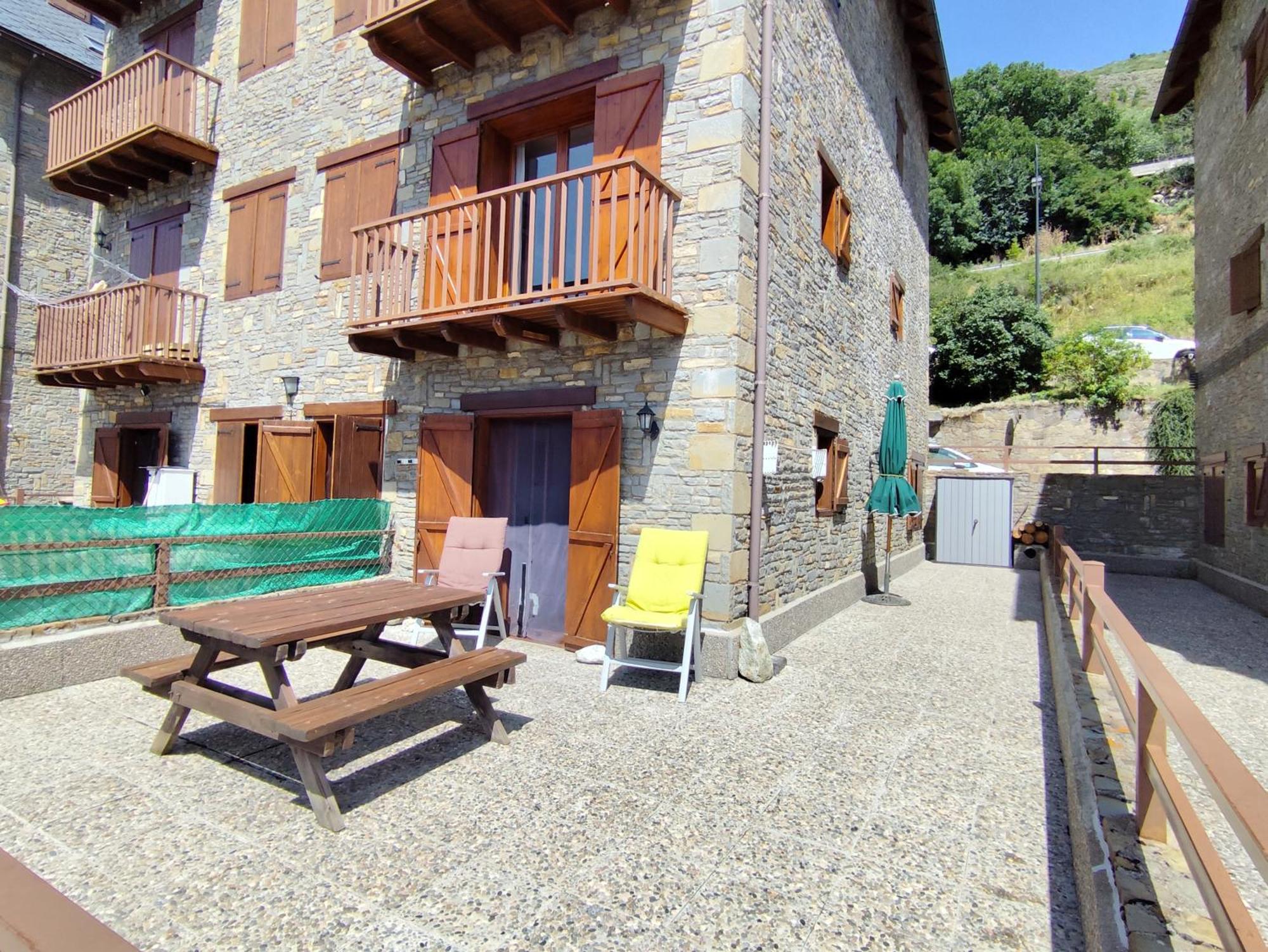 Apartamento Con Terraza Y Vistas Panoramicas En Tauell Zewnętrze zdjęcie